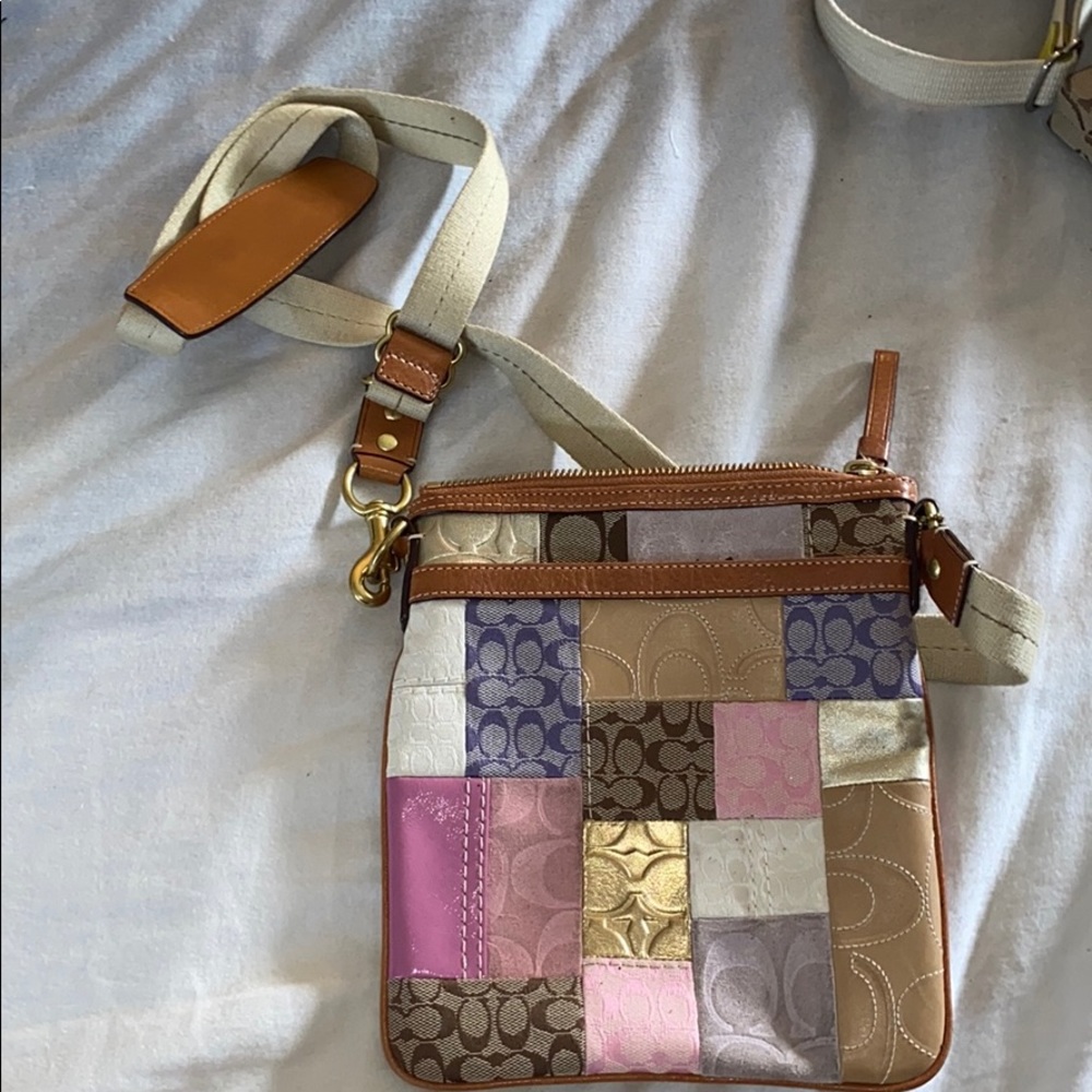 Patch Vintage Coach Shoulder Bag
